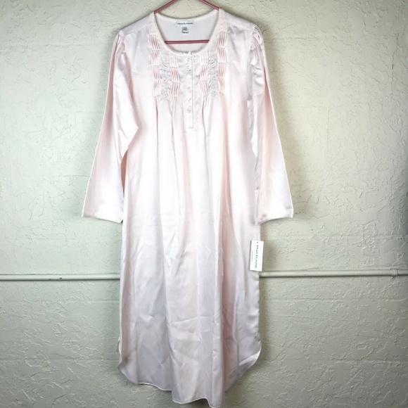 miss elaine night gowns